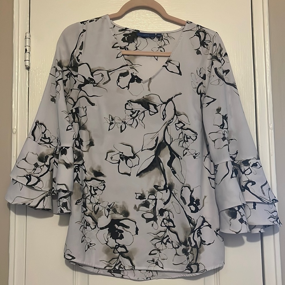 Ruffle sleeve blouse
